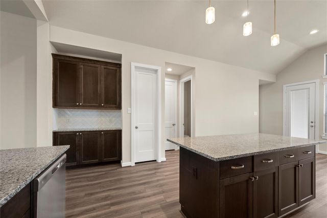 8715 Fox Trail Drive, Missouri City, TX 77459