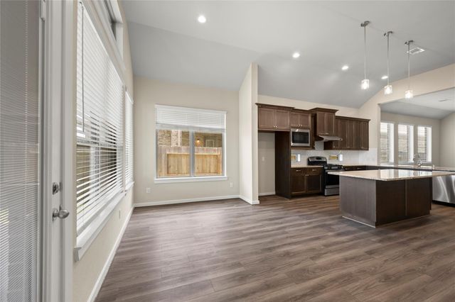 8715 Fox Trail Drive, Missouri City, TX 77459