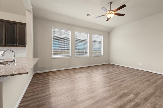 8715 Fox Trail Drive, Missouri City, TX 77459
