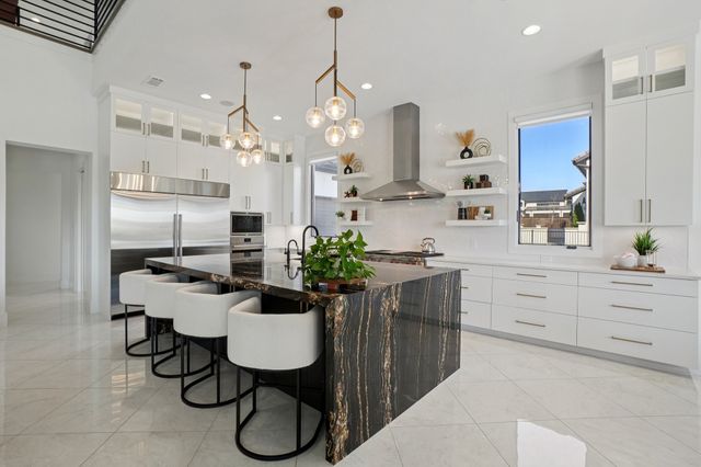 705 Stacy Drive, Southlake, TX 76092