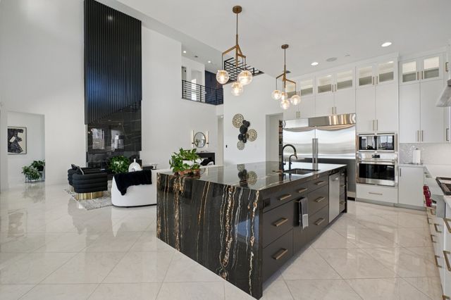 705 Stacy Drive, Southlake, TX 76092