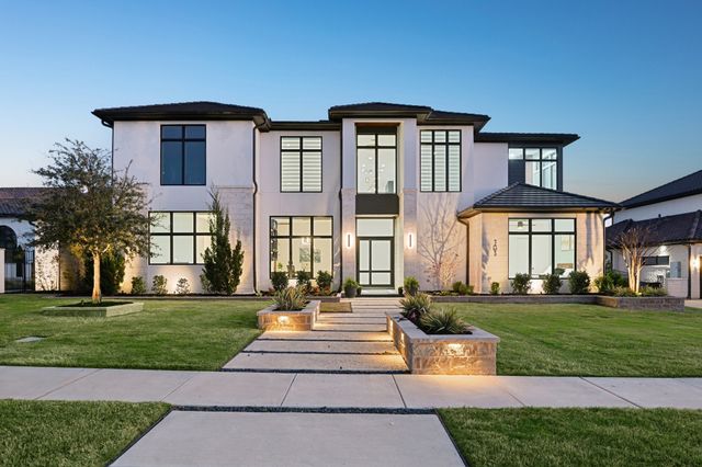 705 Stacy Drive, Southlake, TX 76092