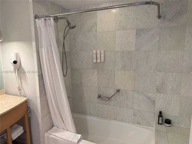 18683 Collins Ave 1404, Sunny Isles Beach, FL 33160