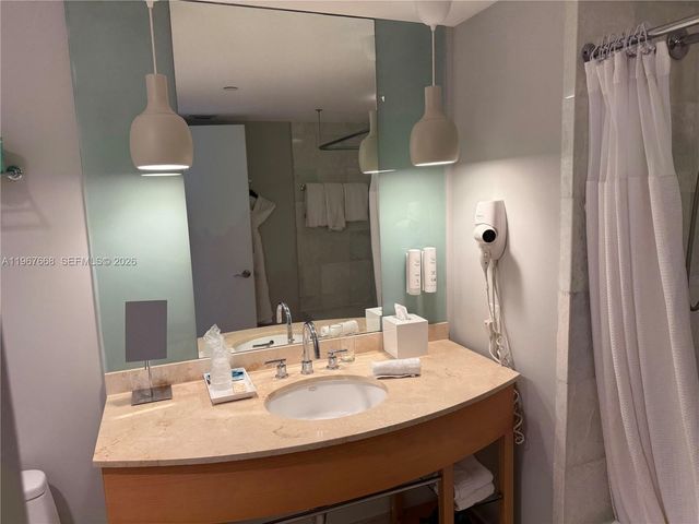 18683 Collins Ave 1404, Sunny Isles Beach, FL 33160