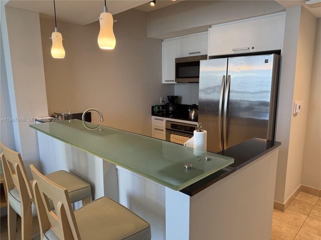 18683 Collins Ave 1404, Sunny Isles Beach, FL 33160