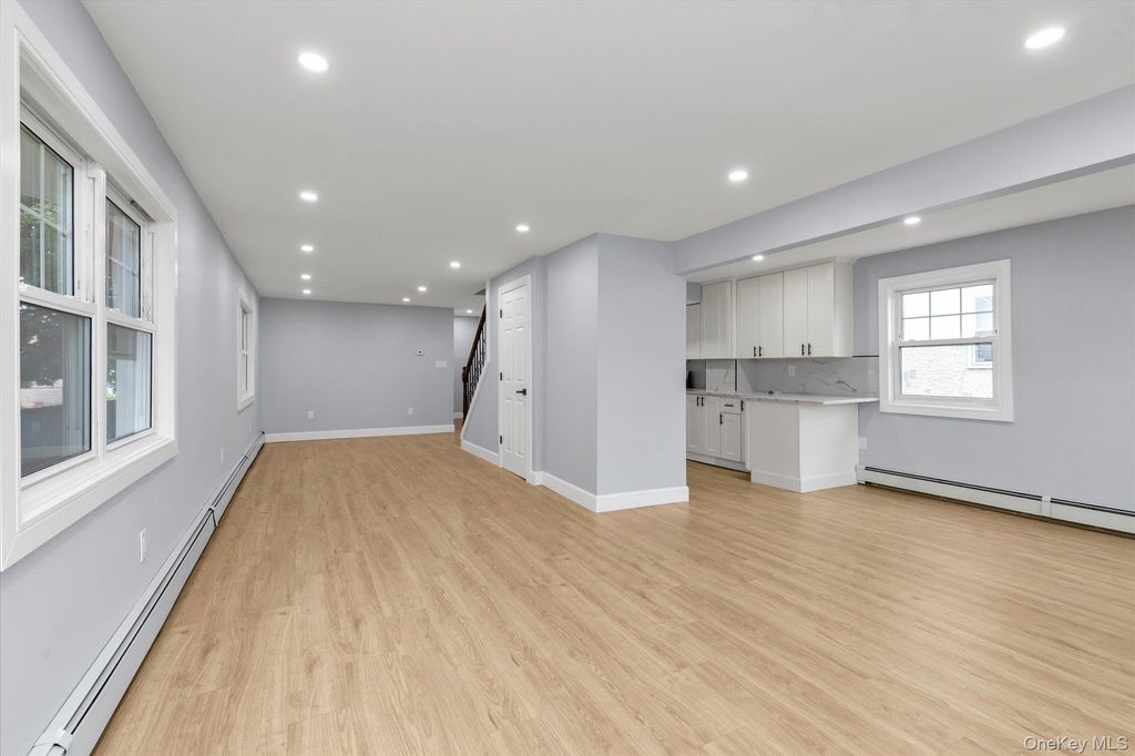 74 Davis st, East Rockaway, NY 11518 — photo 2