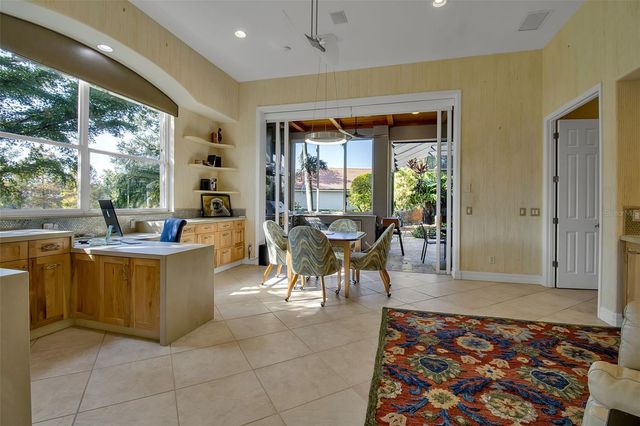 8116 LONE TREE GLEN, Lakewood Ranch, FL 34202