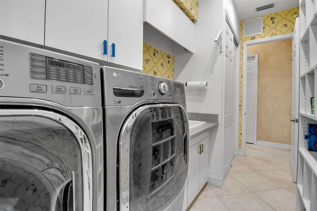 8116 LONE TREE GLEN, Lakewood Ranch, FL 34202