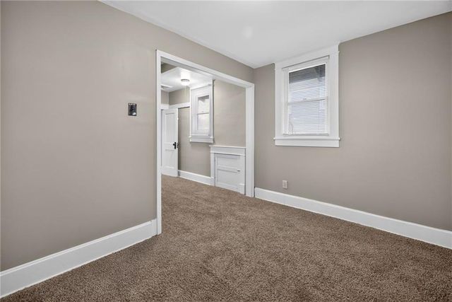 1420 S 33rd Street, Kansas City, KS 66106