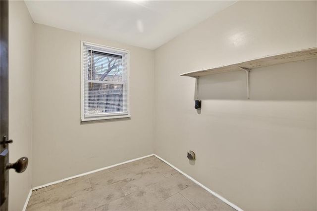 1420 S 33rd Street, Kansas City, KS 66106