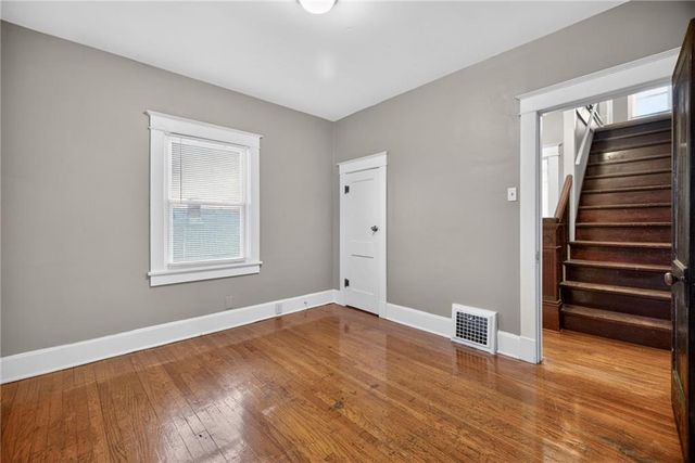 1420 S 33rd Street, Kansas City, KS 66106