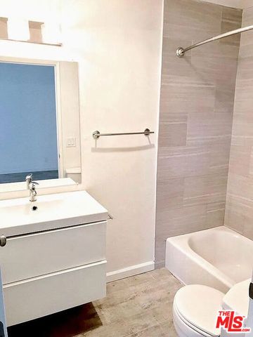 922 N Hudson Avenue 1, Los Angeles, CA 90038