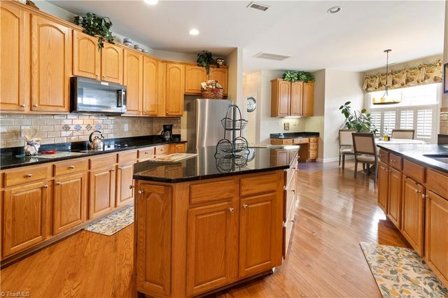 108 Olde Salem Drive, Jamestown, NC 27282