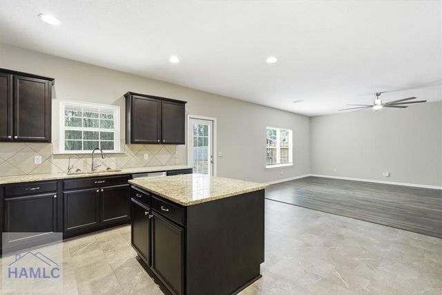 67 Sapwood Way, Hinesville, GA 31313