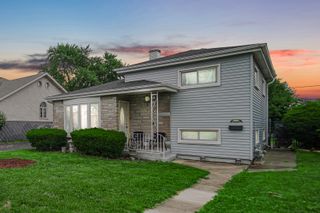 7821 S MELVINA Avenue, Burbank, IL 60459