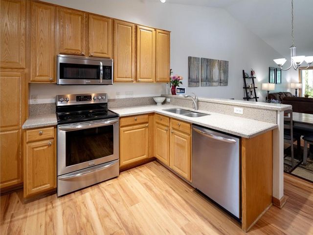 13877 Ventura Place, Savage, MN 55378