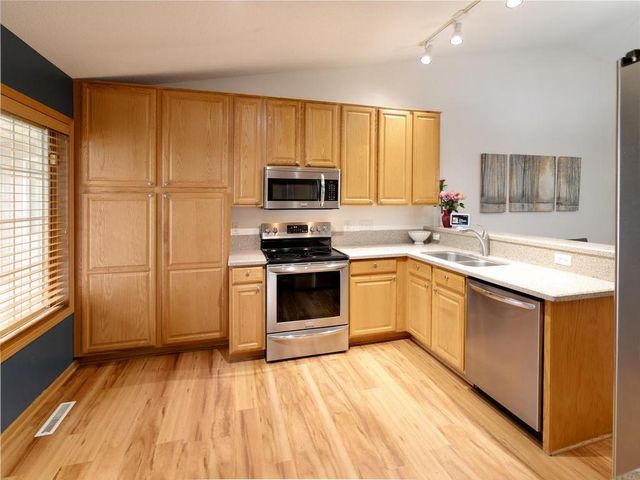 13877 Ventura Place, Savage, MN 55378