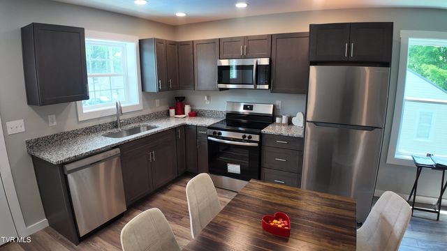 2984 Ashley Street, Kingsport, TN 37664