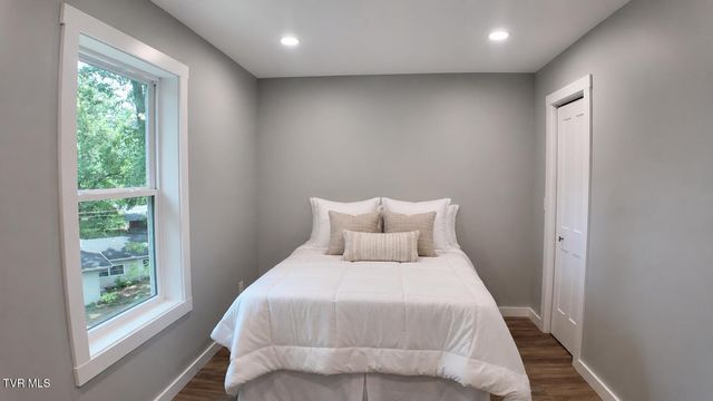 2984 Ashley Street, Kingsport, TN 37664