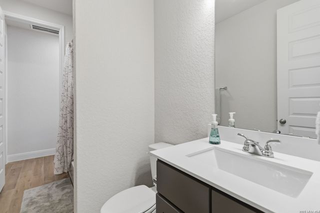 2614 SUNCADIA LN, San Antonio, TX 78245