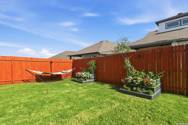 2614 SUNCADIA LN, San Antonio, TX 78245