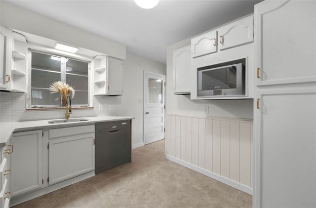 17 Desales Avenue, Lebanon, OH 45036