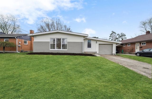 17 Desales Avenue, Lebanon, OH 45036