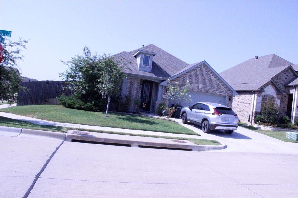 5301 Brazos Lane, Denton, TX 76226 — photo 2