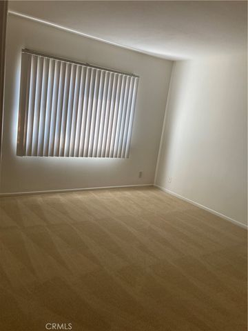 8505 Columbus Avenue 111, North Hills, CA 91343