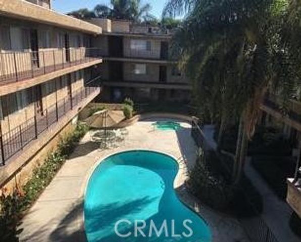 8505 Columbus Avenue 111, North Hills, CA 91343