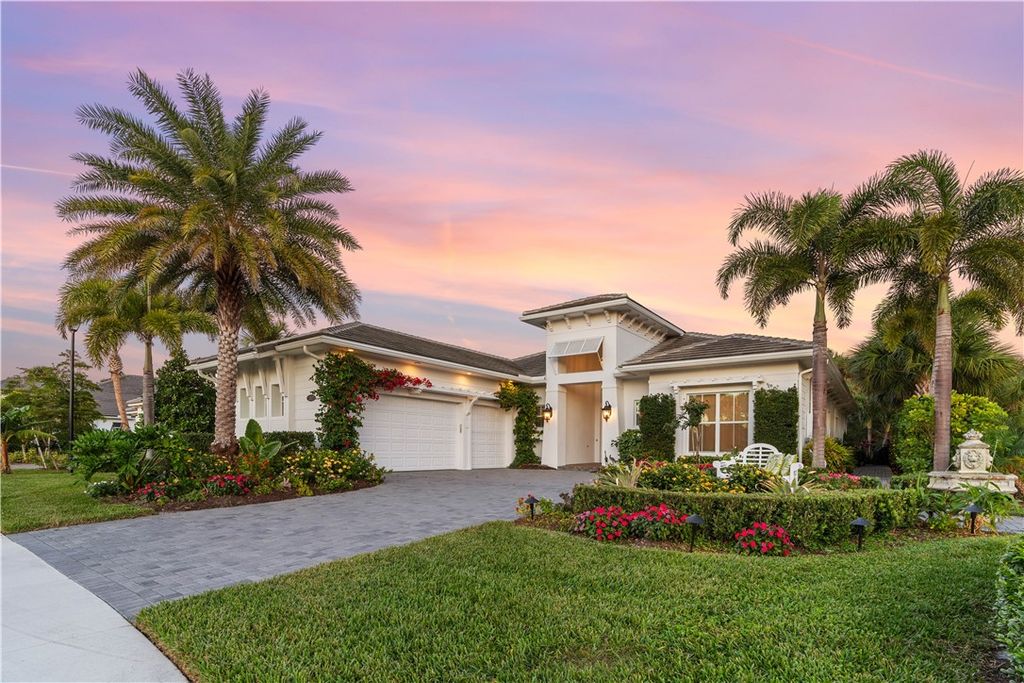 202 Strand Square, Vero Beach, FL 32963