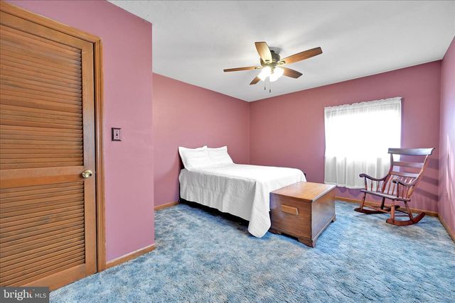 107 MOONSHINE RD, Jonestown, PA 17038