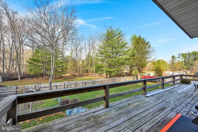 107 MOONSHINE RD, Jonestown, PA 17038