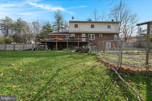 107 MOONSHINE RD, Jonestown, PA 17038