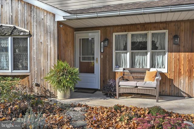 107 MOONSHINE RD, Jonestown, PA 17038