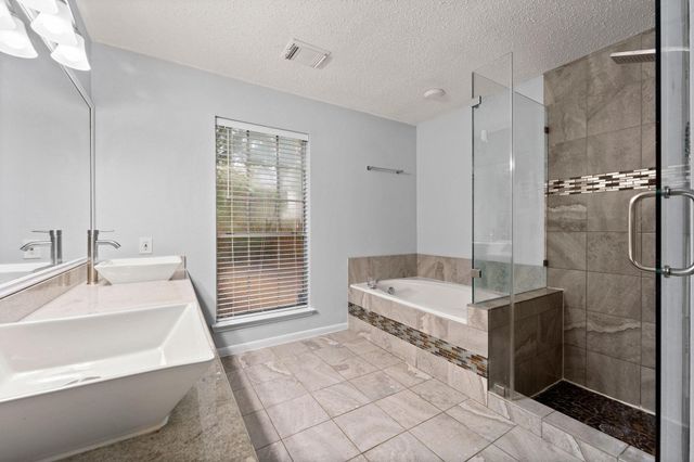 22 Windledge Place, The Woodlands, TX 77381