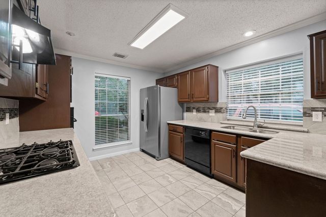 22 Windledge Place, The Woodlands, TX 77381