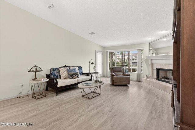 74 FOX VALLEY Drive, Orange Park, FL 32073