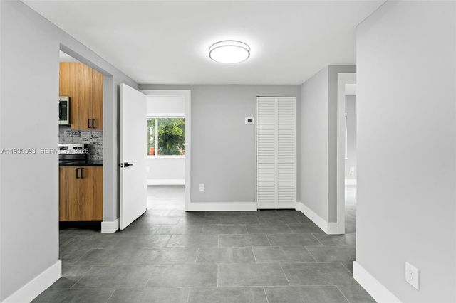 2361 NW 15th St 2361, Miami, FL 33125