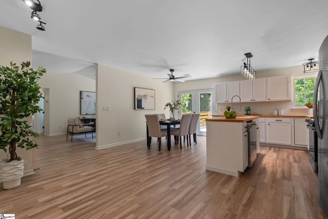 7 Stadium Drive, Greenville, SC 29609