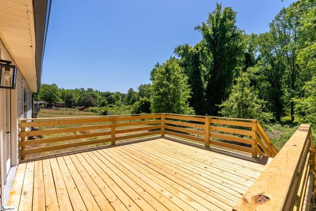 7 Stadium Drive, Greenville, SC 29609