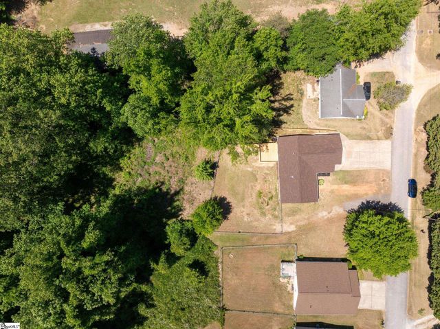 7 Stadium Drive, Greenville, SC 29609