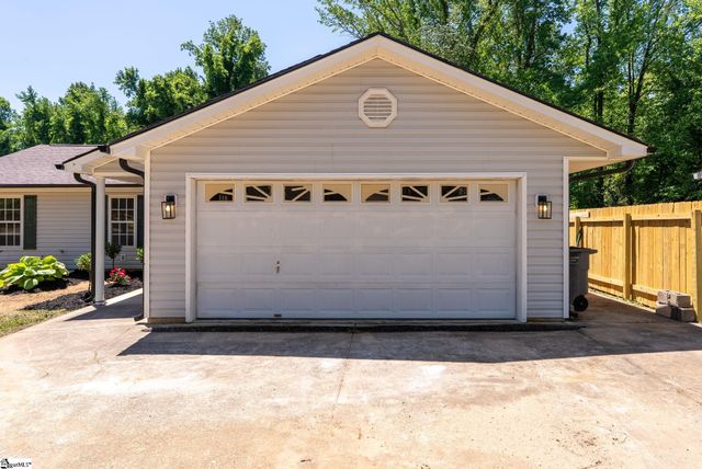 7 Stadium Drive, Greenville, SC 29609