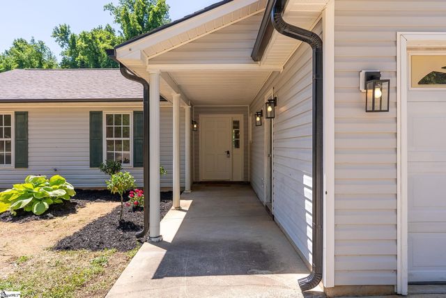 7 Stadium Drive, Greenville, SC 29609