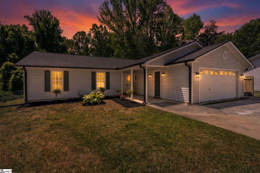 7 Stadium Drive, Greenville, SC 29609