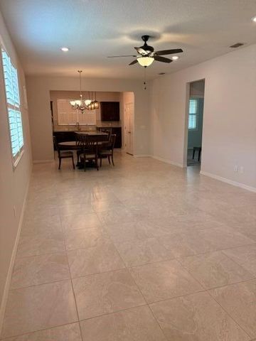 9648 SW 63rd Loop, Ocala, FL 34481
