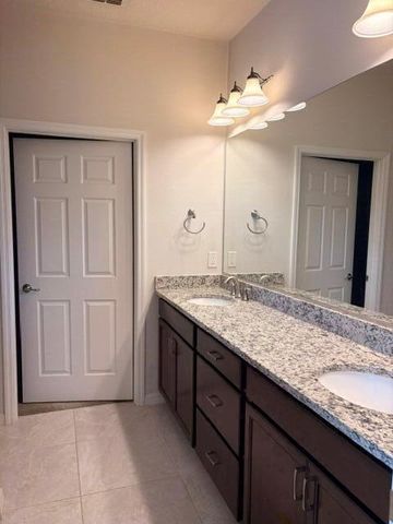 9648 SW 63rd Loop, Ocala, FL 34481