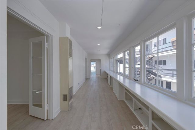 931 Manhattan Avenue, Hermosa Beach, CA 90254