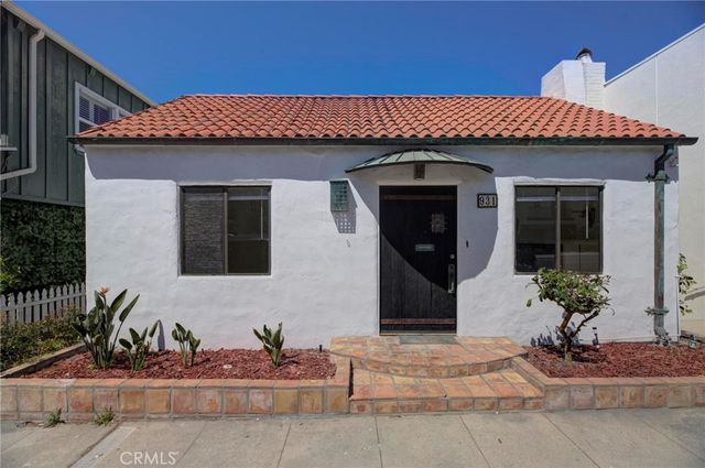 931 Manhattan Avenue, Hermosa Beach, CA 90254