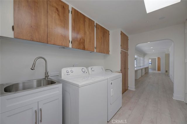 931 Manhattan Avenue, Hermosa Beach, CA 90254